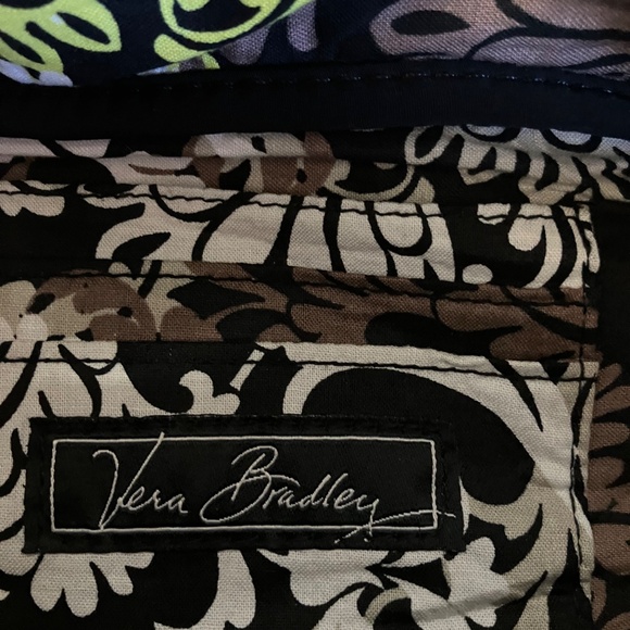 Vera Bradley Fanny Pack Quilted Black w/ Baroque Print Lining - Picture 5 of 7